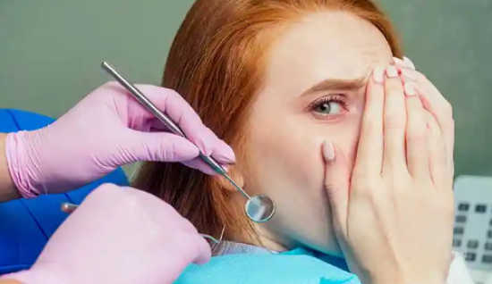 İmplant Yaptırmak Sandığınızdan Daha Kolay: Modern Cerrahinin Rahatlığı